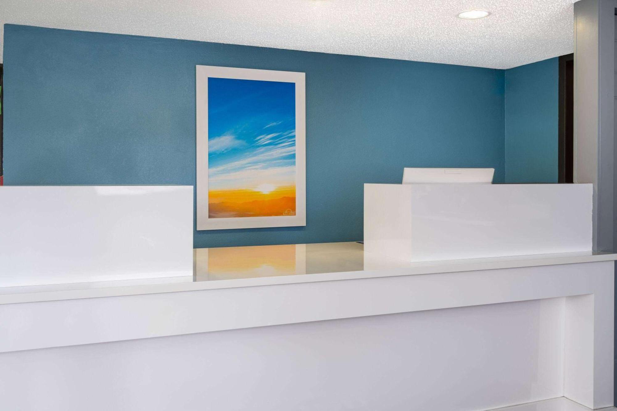 Days Inn By Wyndham Columbus Worthington Luaran gambar