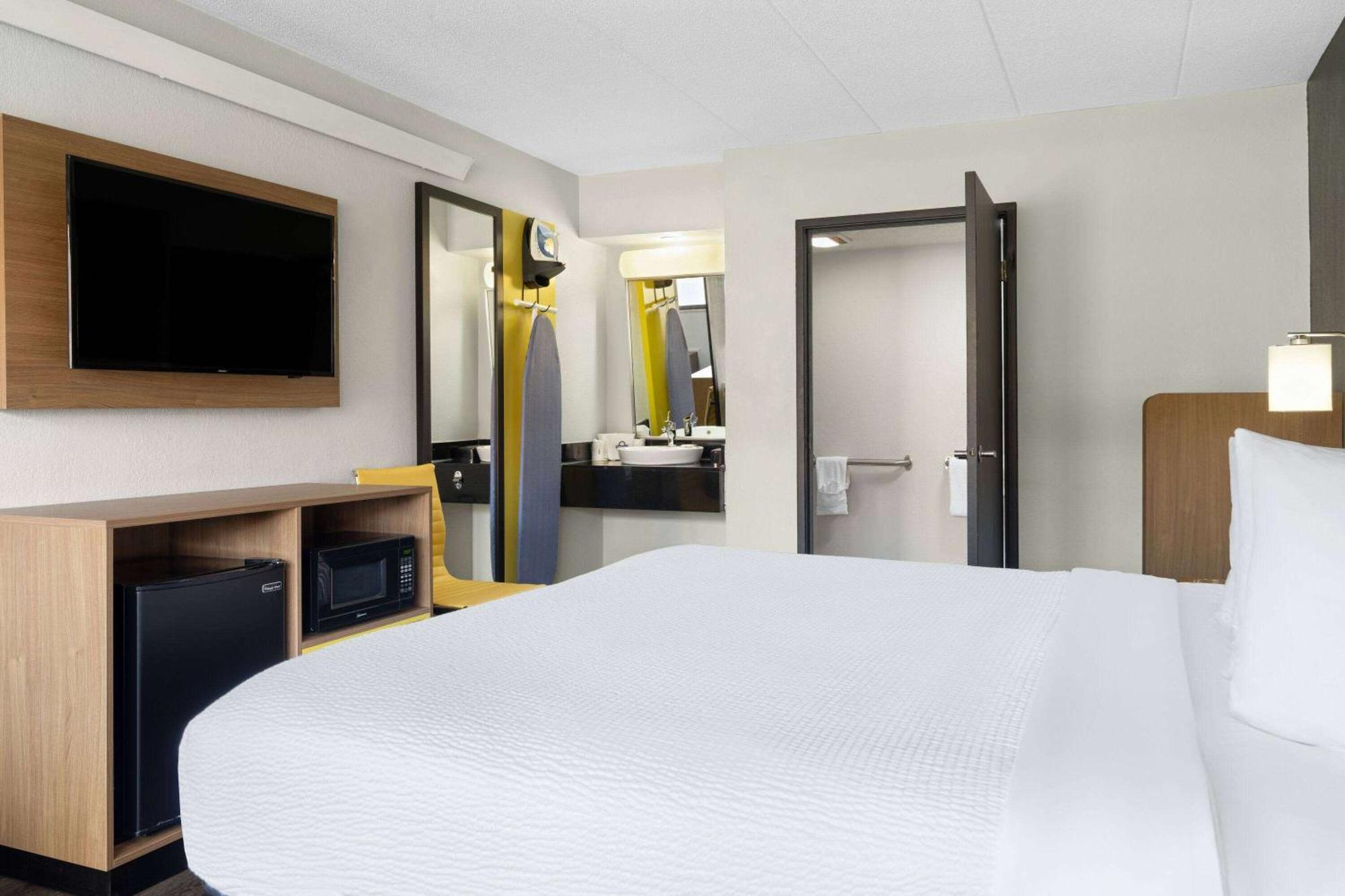 Days Inn By Wyndham Columbus Worthington Luaran gambar
